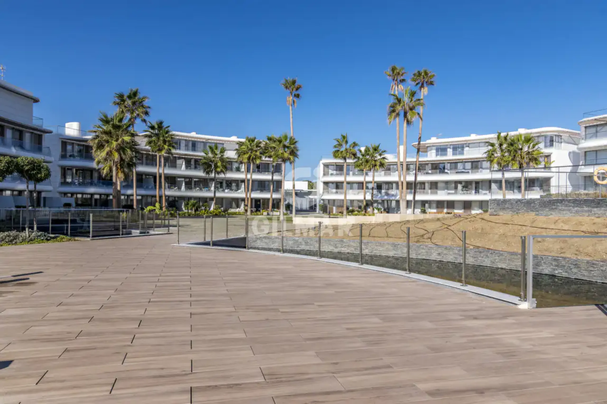 Bajo en Estepona Oeste - Málaga