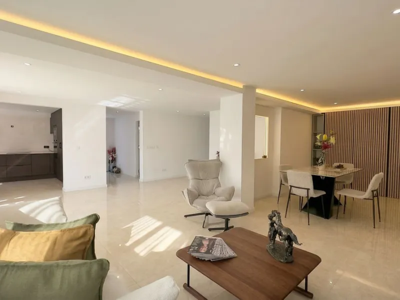 • 300 meters from the beach