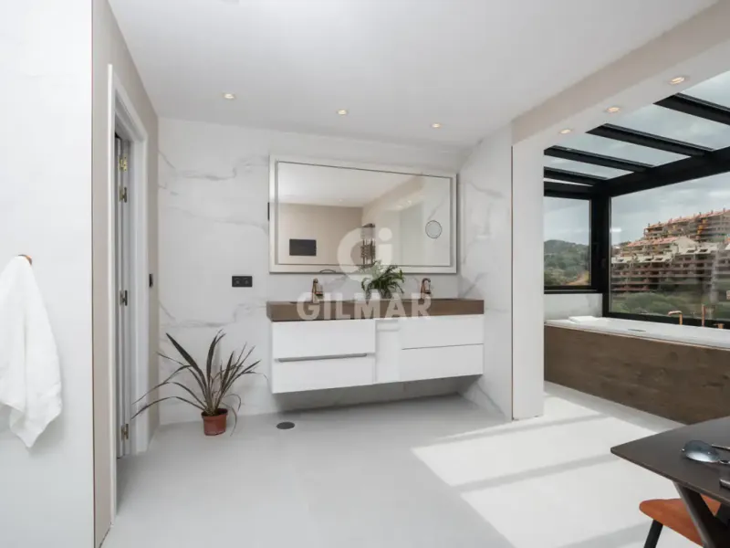 Villa in Marbella Este - Málaga