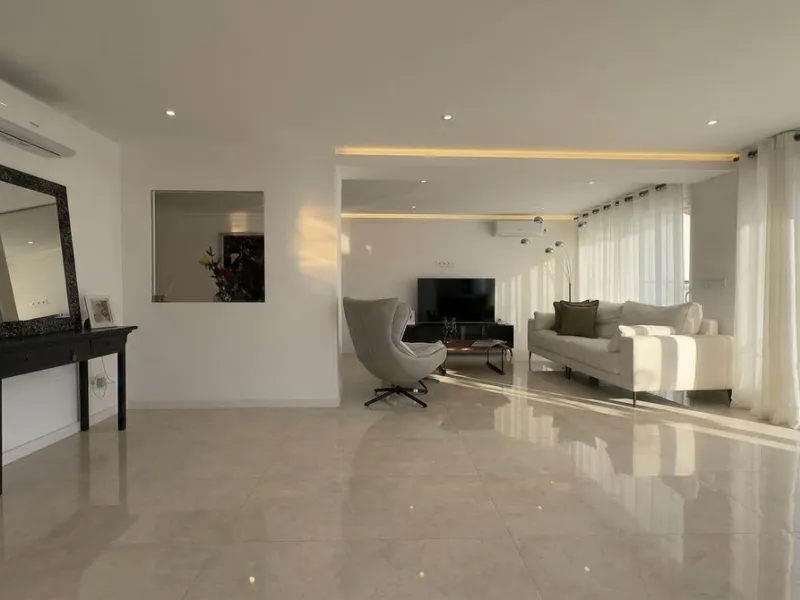 • 300 meters from the beach