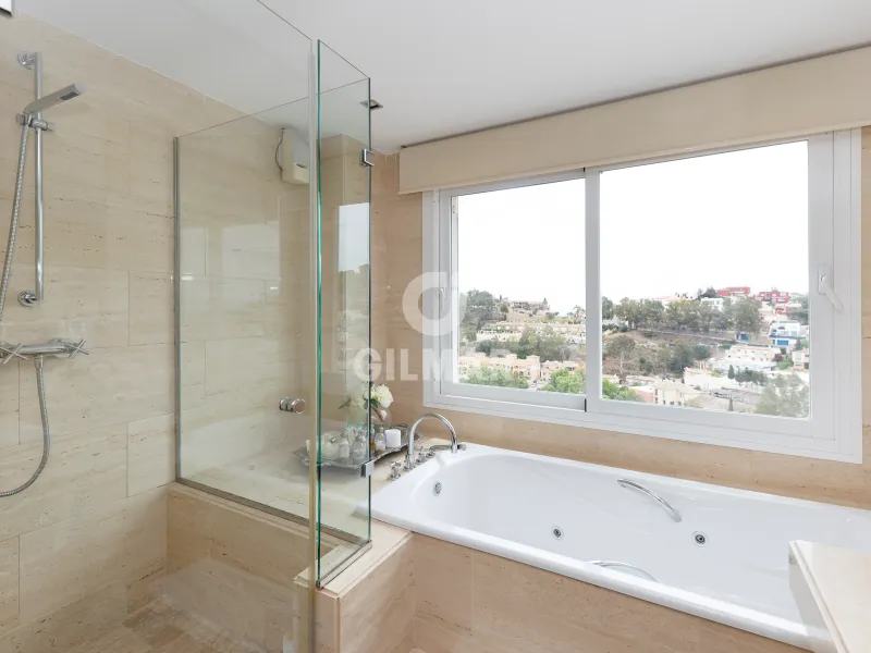 Chalet Pareado en Málaga Este - Málaga