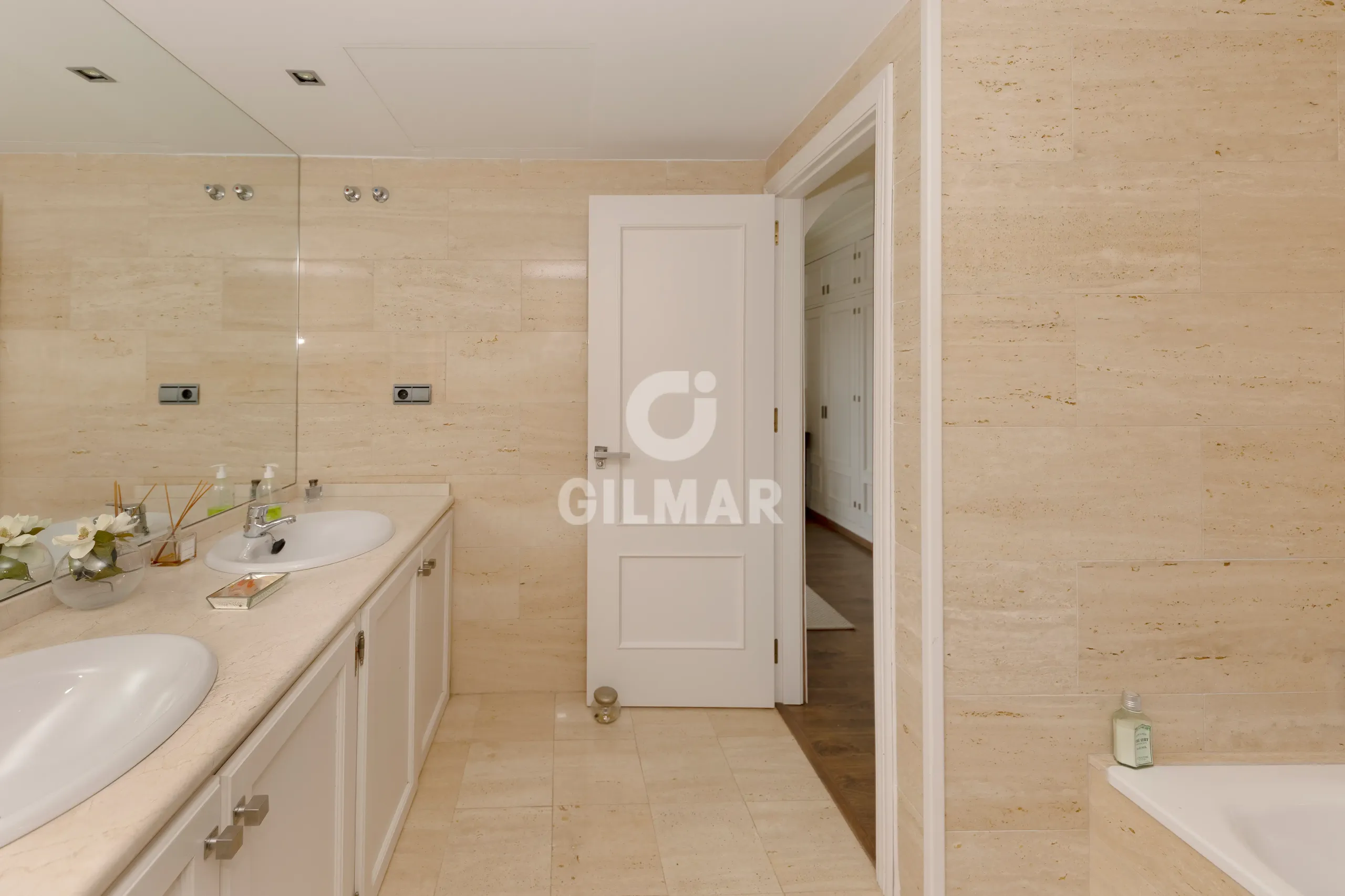 Chalet Pareado en Málaga Este - Málaga