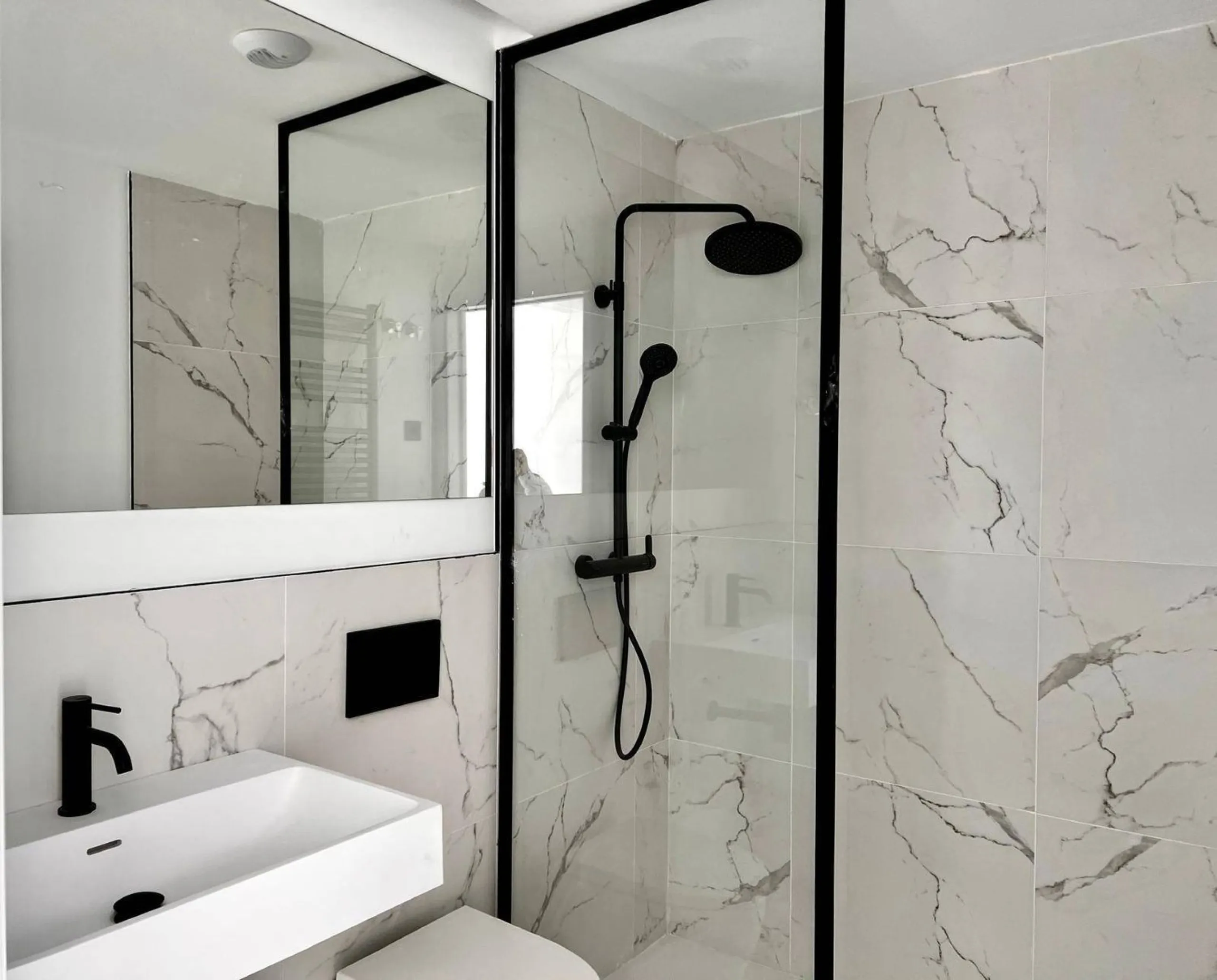 Neubau-Penthouse mit privater Terrasse in Bellaterra, Barcelona