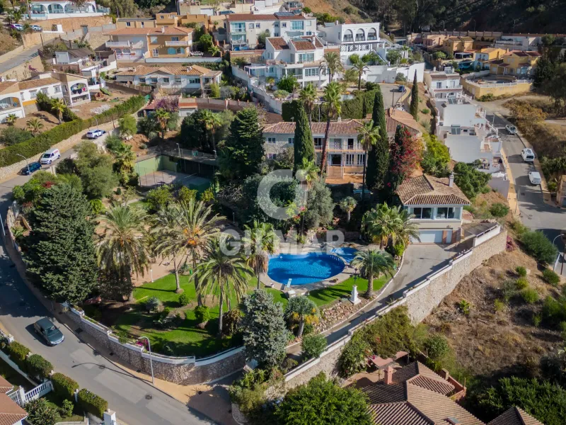 Villa in Lo Cea - Los Cortijos - Málaga