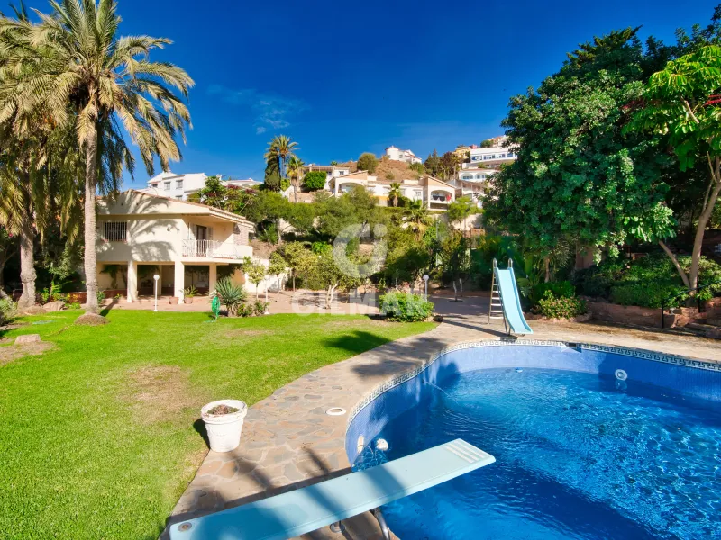 Villa in Lo Cea - Los Cortijos - Málaga