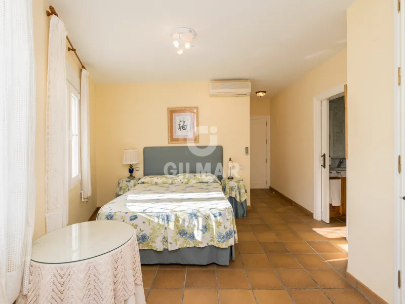 Villa in Lo Cea - Los Cortijos - Málaga