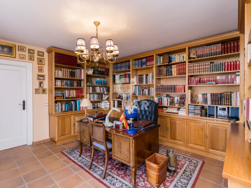 Villa in Lo Cea - Los Cortijos - Málaga