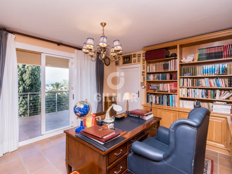 Villa in Lo Cea - Los Cortijos - Málaga