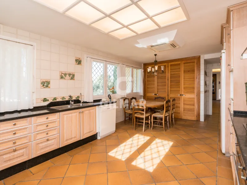 Villa in Lo Cea - Los Cortijos - Málaga