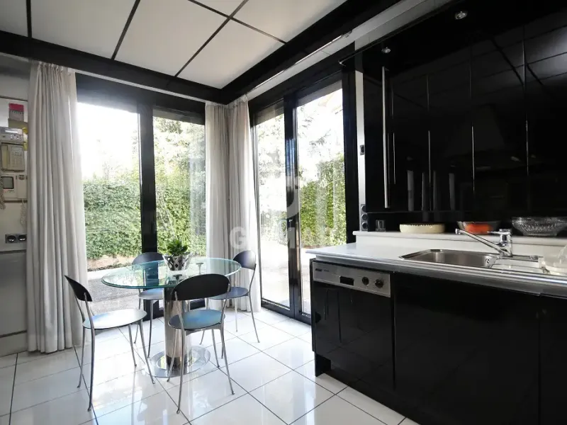 Villa in Mirasierra - Madrid