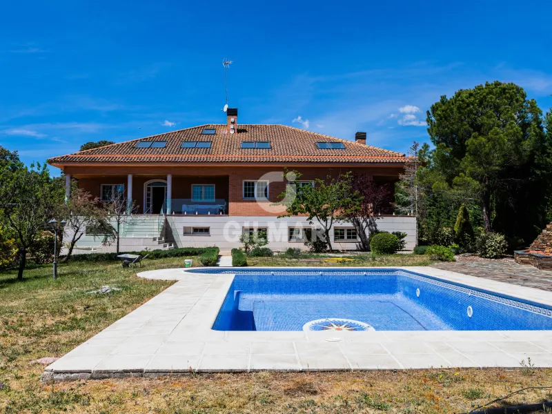 Villa in El Escorial - Madrid