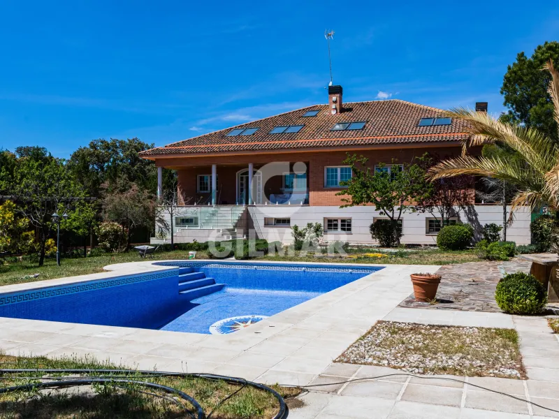 Villa in El Escorial - Madrid