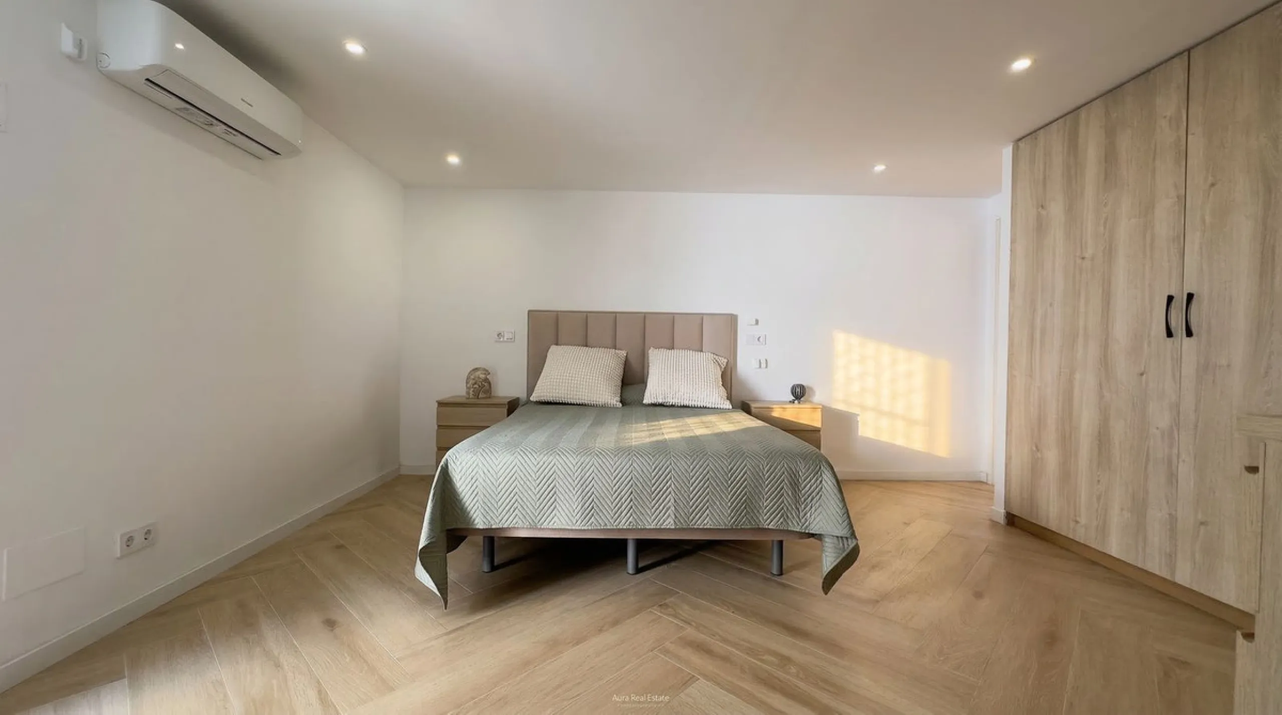 • 300 meters from the beach