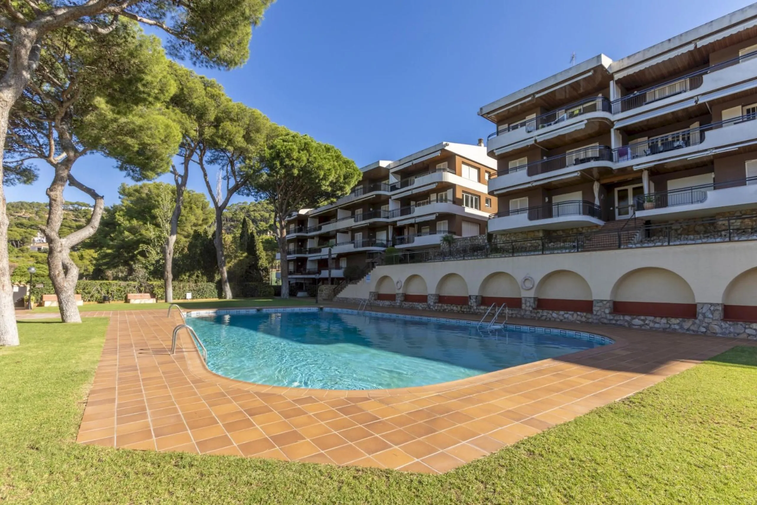 Apartamento reformado con terraza y licencia turística en Llafranc, Costa Brava
