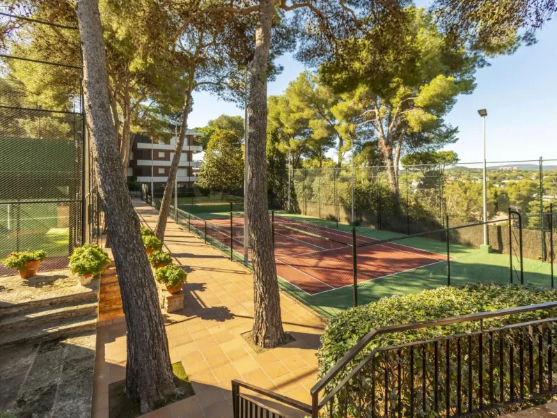 Apartamento reformado con terraza y licencia turística en Llafranc, Costa Brava