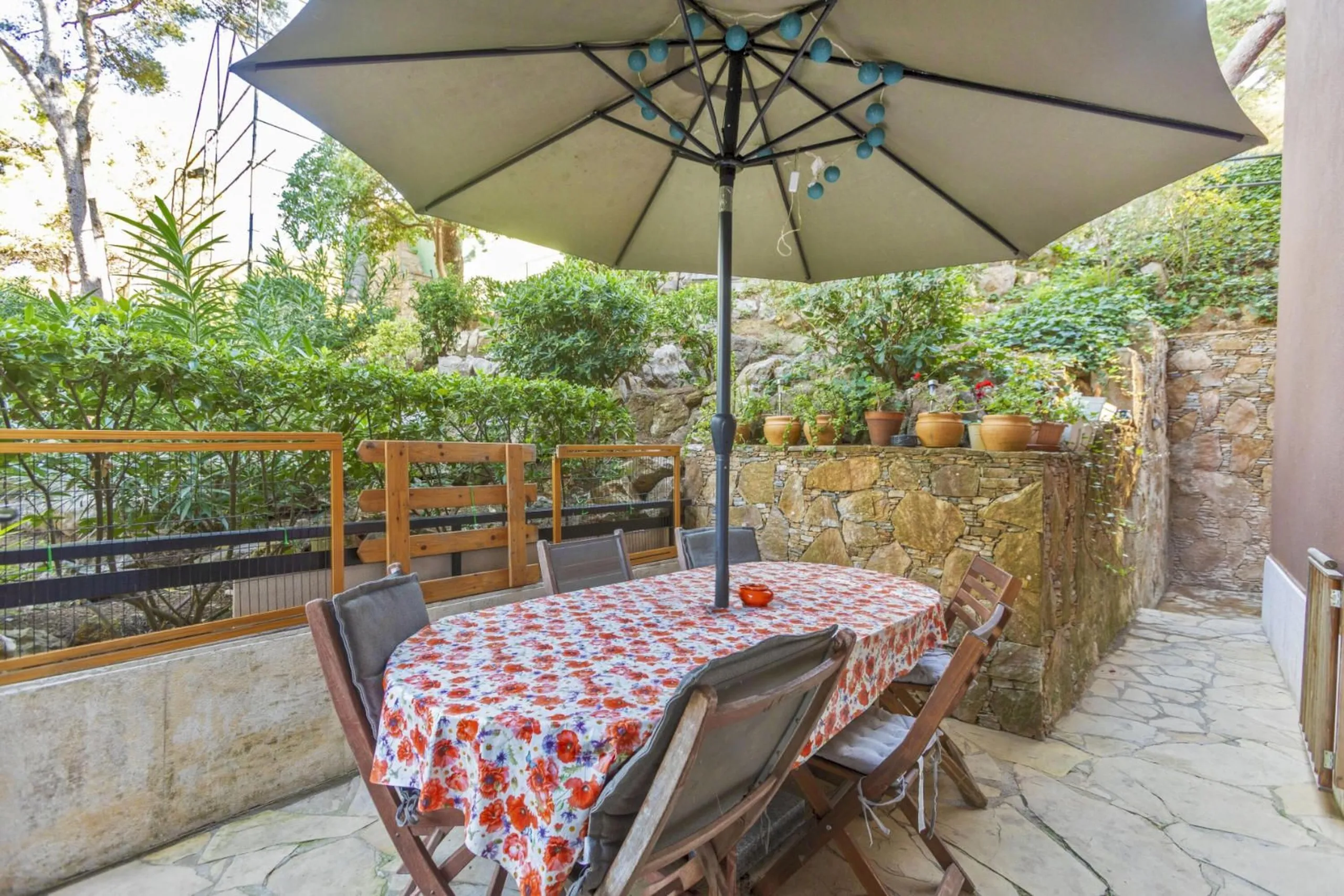 Apartamento reformado con terraza y licencia turística en Llafranc, Costa Brava
