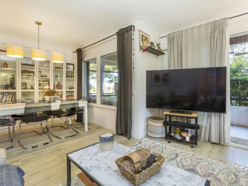 Apartamento reformado con terraza y licencia turística en Llafranc, Costa Brava