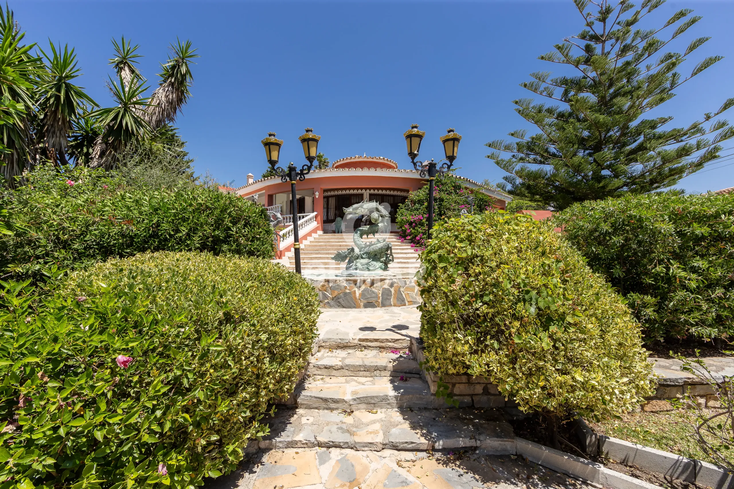 Villa in Estepona Oeste - Málaga