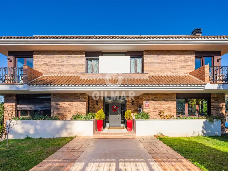 Chalet Independiente en Pozuelo de Alarcón - Madrid