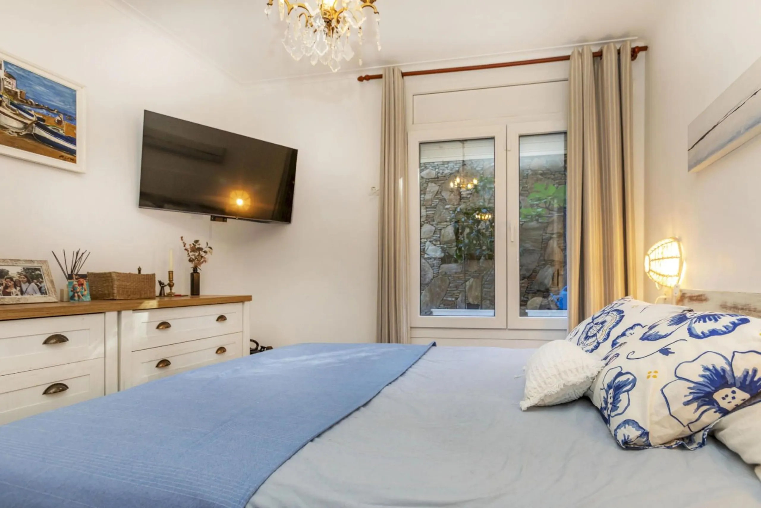 Apartamento reformado con terraza y licencia turística en Llafranc, Costa Brava