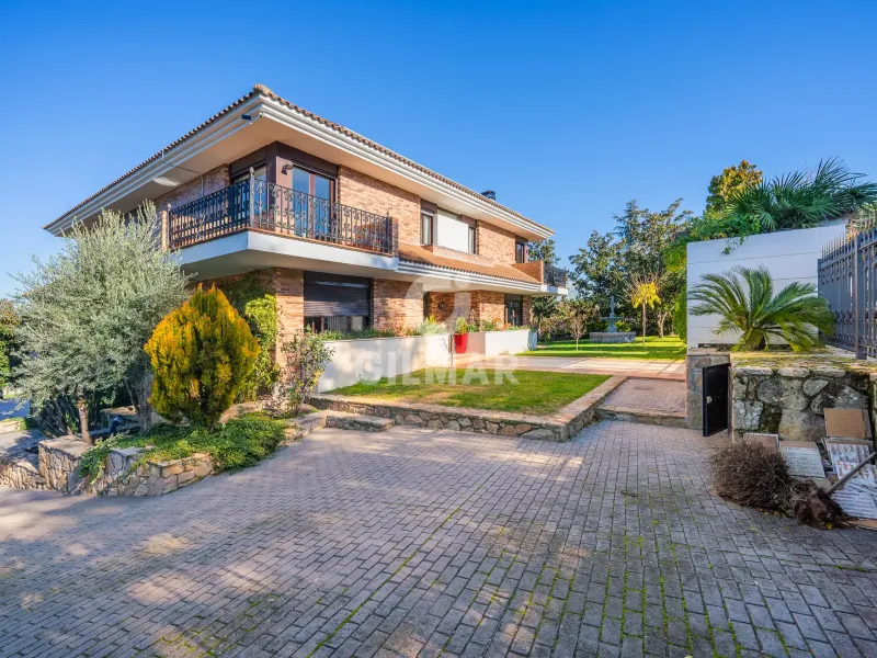 Chalet Independiente en Pozuelo de Alarcón - Madrid