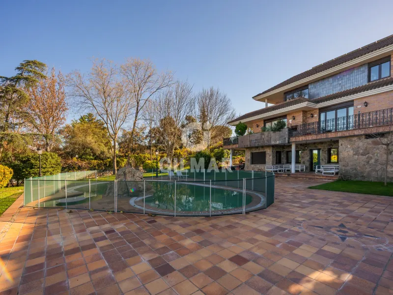 Chalet Independiente en Pozuelo de Alarcón - Madrid