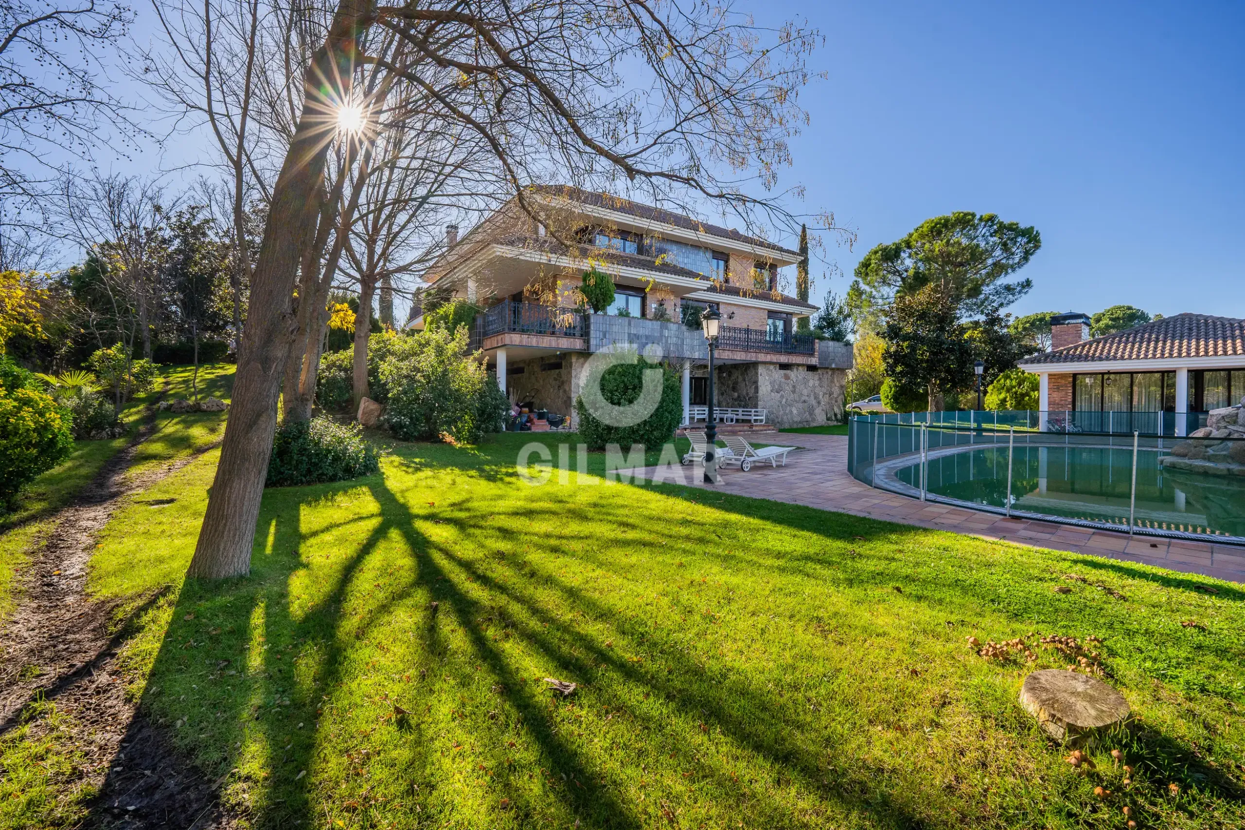 Chalet Independiente en Pozuelo de Alarcón - Madrid