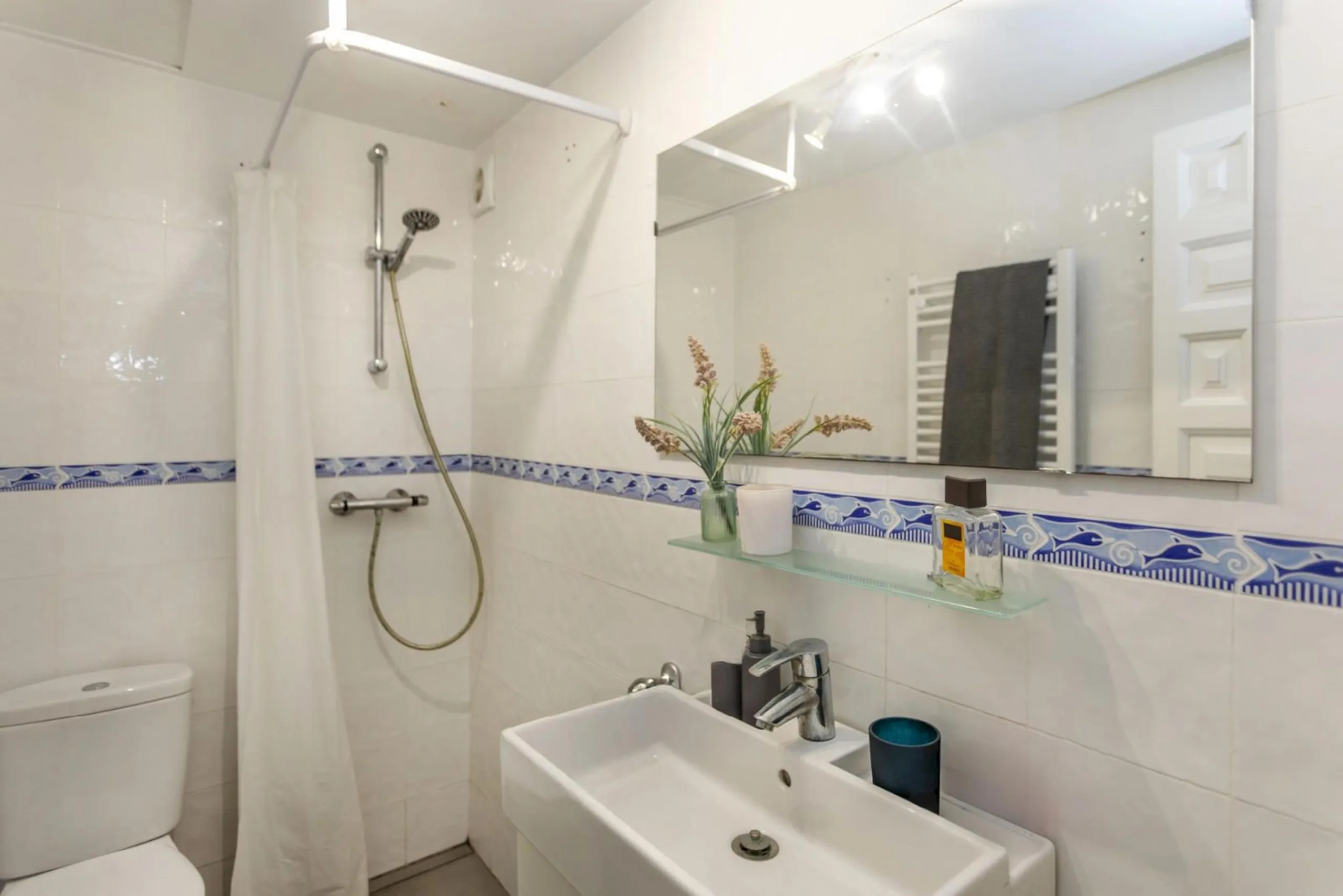 Apartamento reformado con terraza y licencia turística en Llafranc, Costa Brava