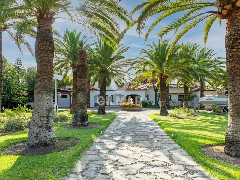 Chalet Independiente en El Bosque - Cádiz