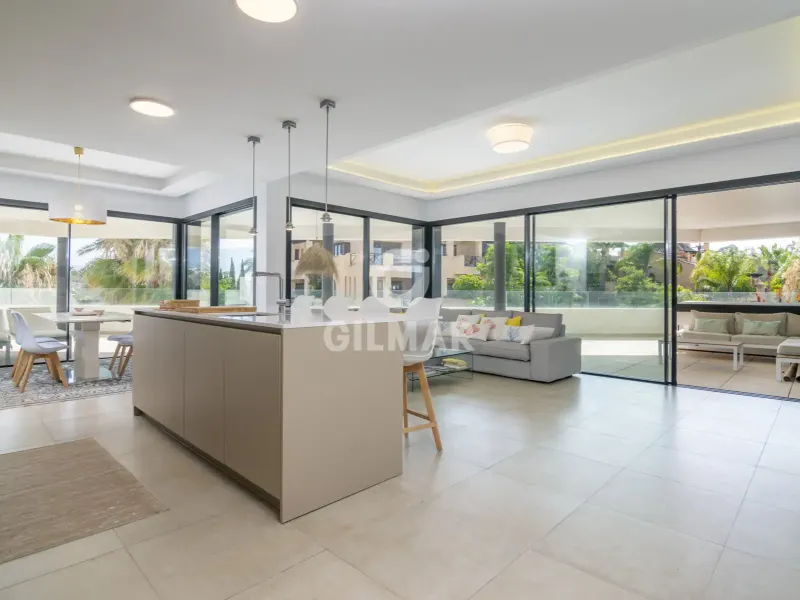 Apartamento en Estepona Este - Málaga