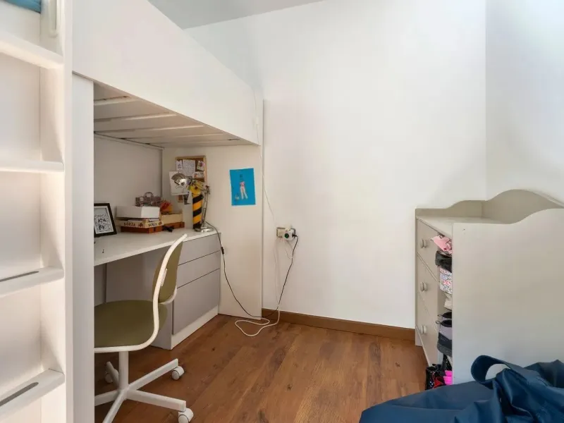 Piso con terraza privativa en el corazón del Raval, Barcelona