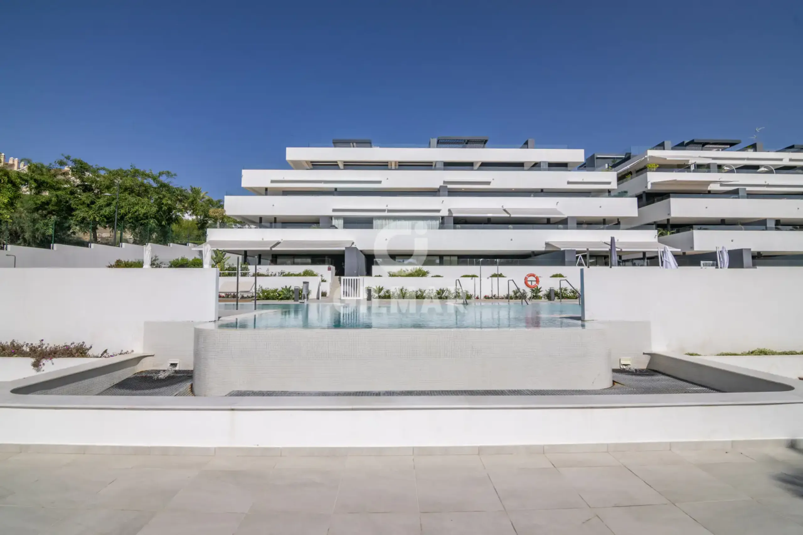 Apartamento en Estepona Este - Málaga