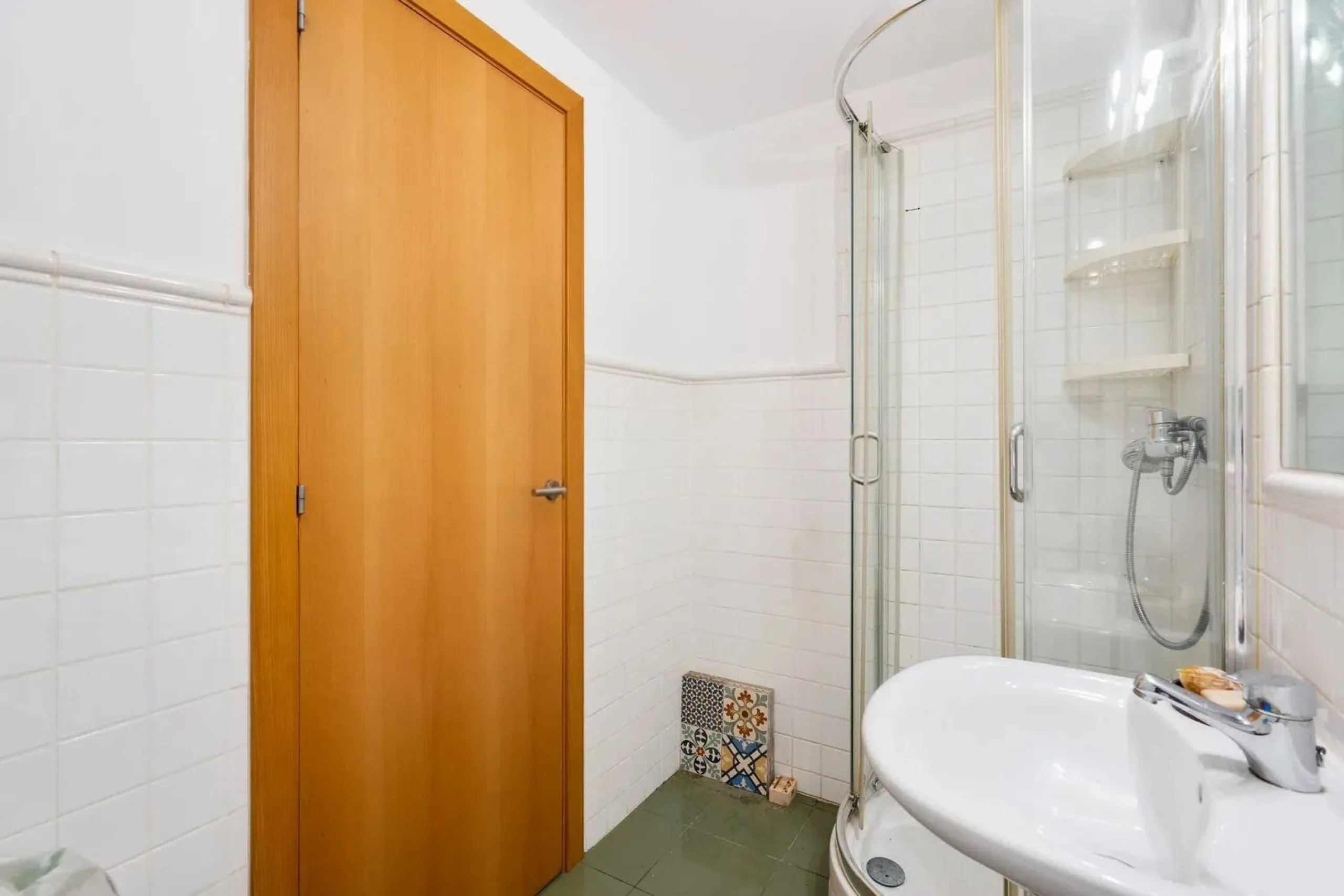 Piso con terraza privativa en el corazón del Raval, Barcelona