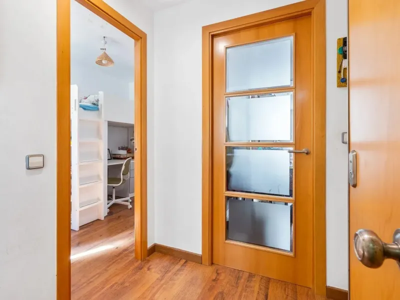 Piso con terraza privativa en el corazón del Raval, Barcelona
