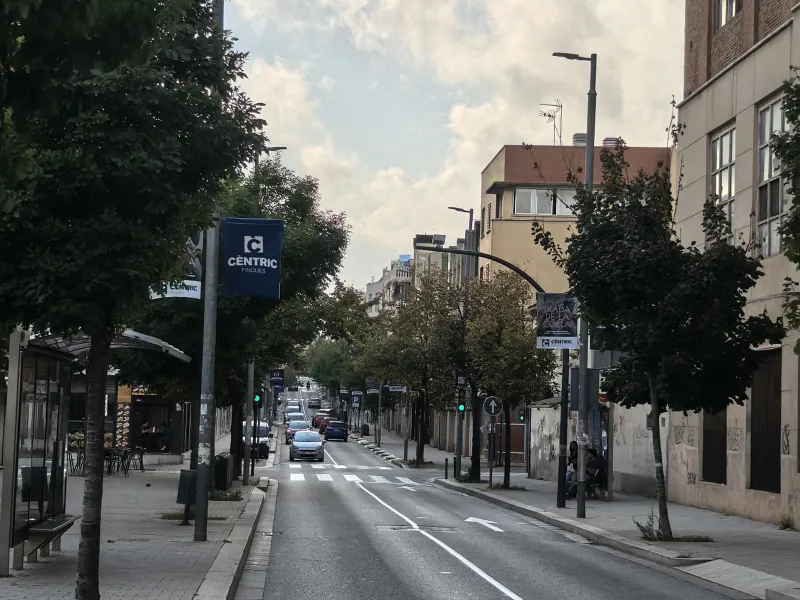 Spacious Commercial Premises in the Parc Central Area, Terrassa (Barcelona Province) — For Sale and For Rent