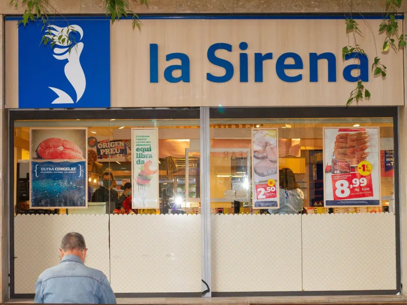 Commercial Space with Long-Term Tenant in Sants-Badal, Barcelona