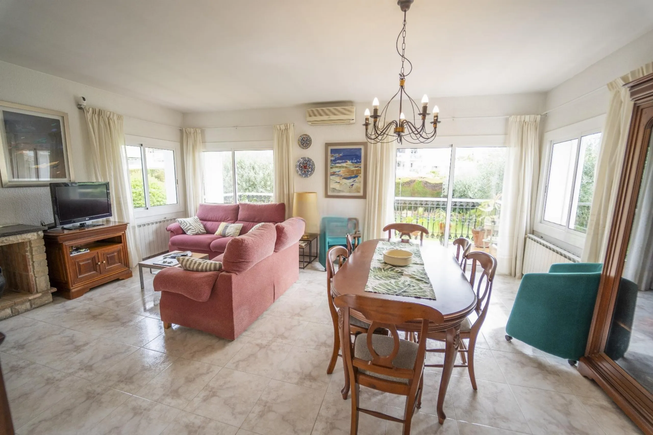 Detached House with Private Pool and Garden in Coma-Ruga, Costa Dorada