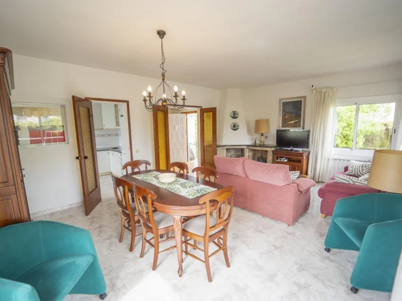 Detached House with Private Pool and Garden in Coma-Ruga, Costa Dorada