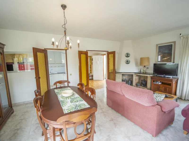 Detached House with Private Pool and Garden in Coma-Ruga, Costa Dorada