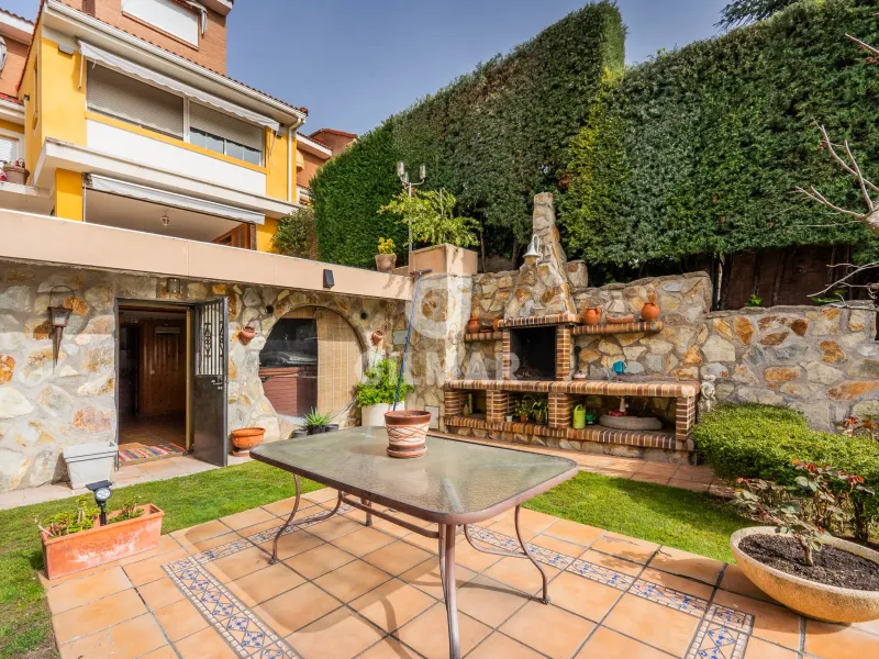 Chalet Adosado en Coslada - Madrid