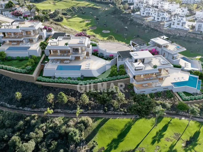 Chalet Independiente en Estepona Este - Málaga
