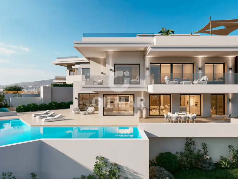 Chalet Independiente en Estepona Este - Málaga