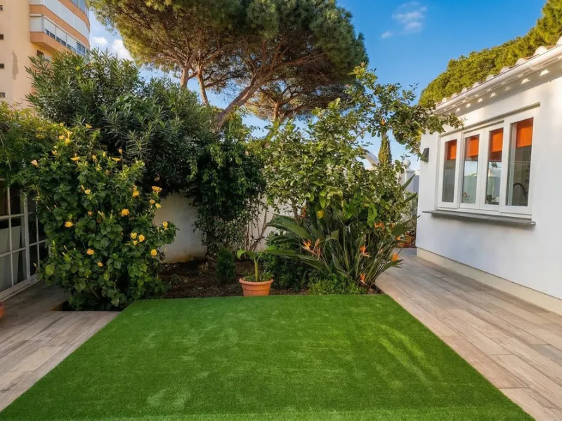 • 300 meters from the beach