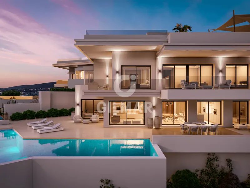 Chalet Independiente en Estepona Este - Málaga