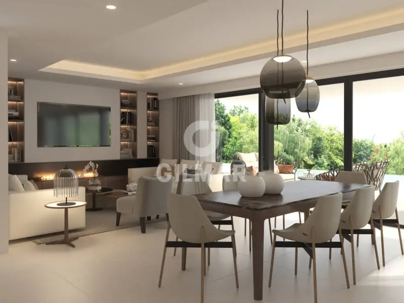 Chalet Independiente en Estepona Este - Málaga