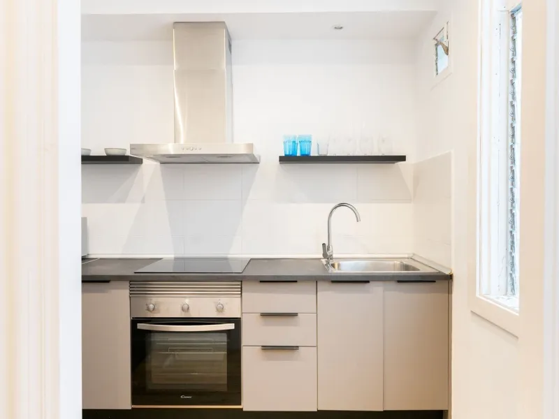 Charming Apartment with Character Between Ronda de Sant Antoni and the MACBA, Barcelona