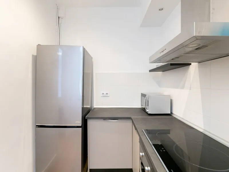 Charming Apartment with Character Between Ronda de Sant Antoni and the MACBA, Barcelona