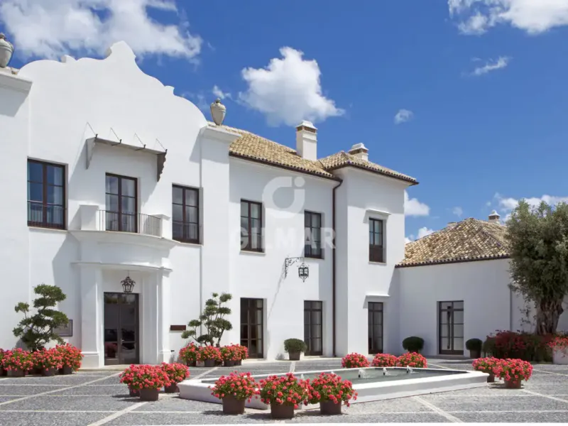 Chalet Independiente en Casares - Málaga