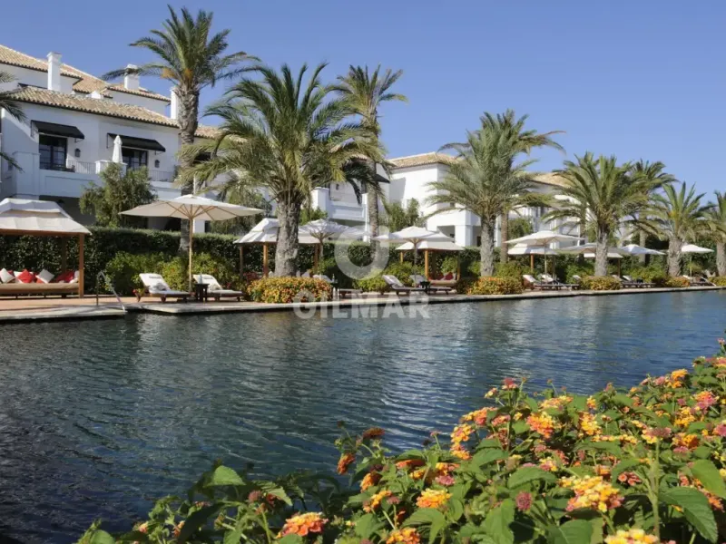 Chalet Independiente en Casares - Málaga