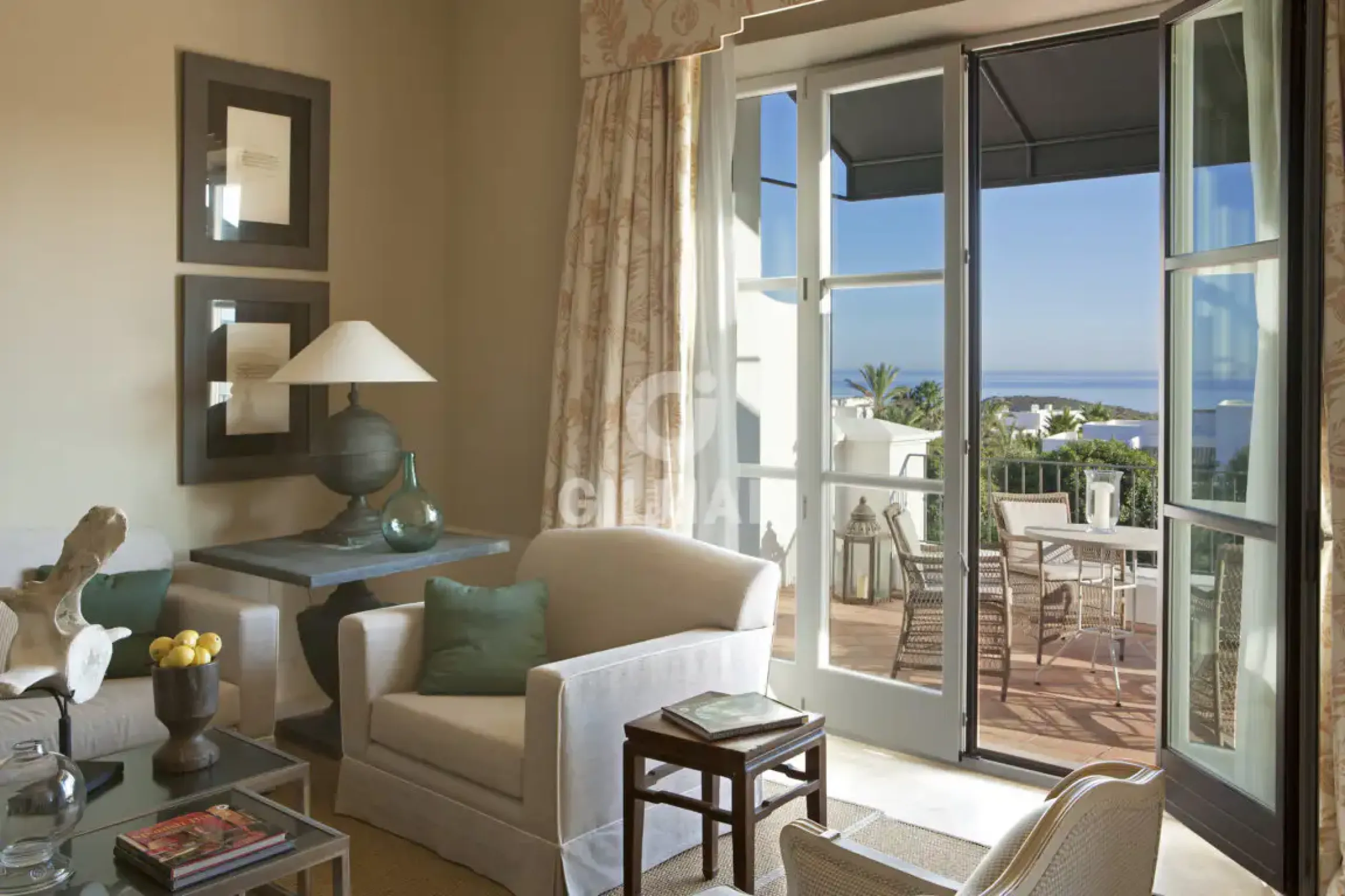 Chalet Independiente en Casares - Málaga